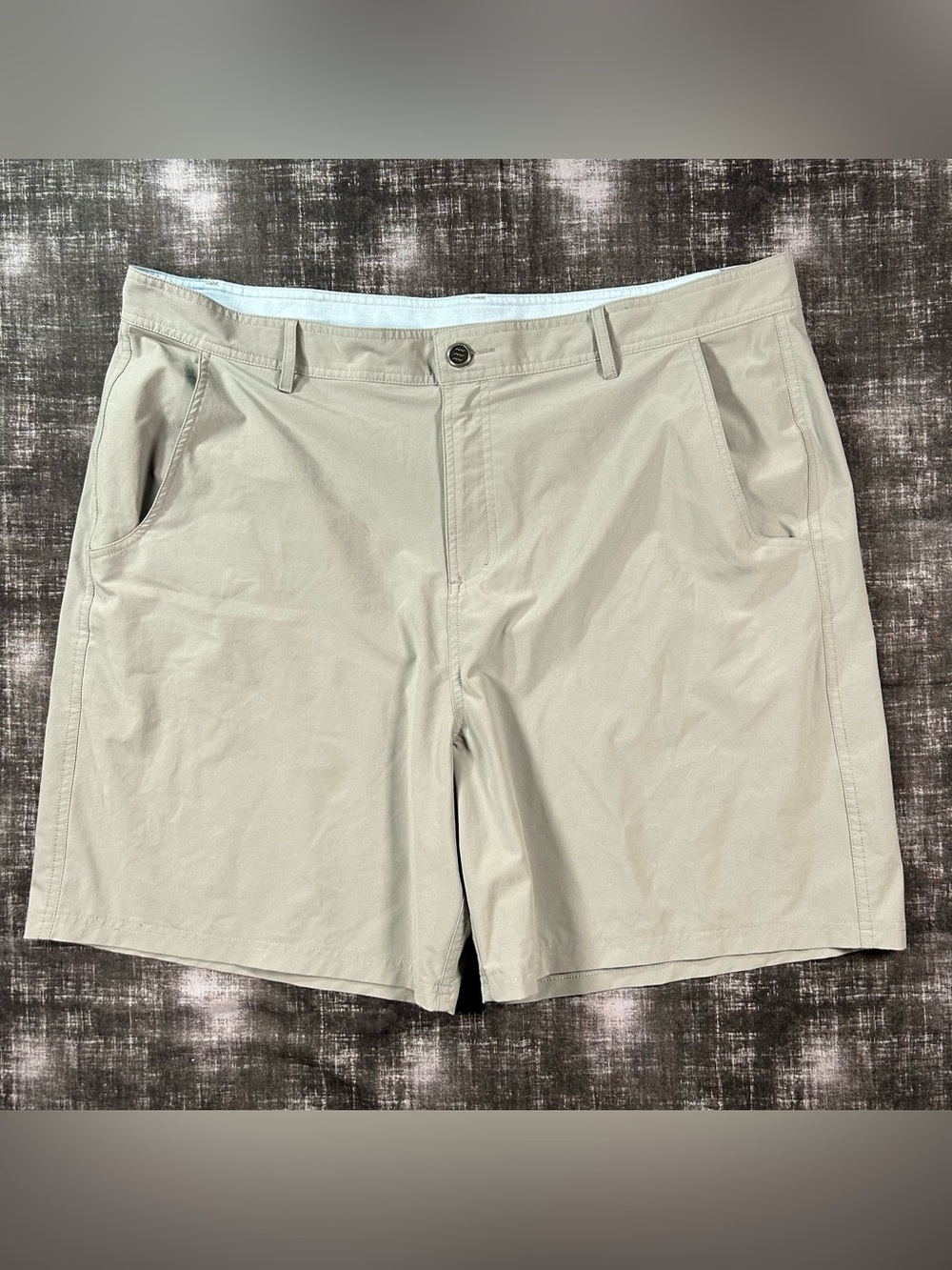 Free Fly Hybrid Shorts Mens 40(42x7) Khaki Gray Casual Classic Performance Chino